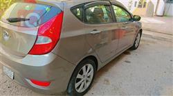 هیوندای ئەکسنت هاچباک